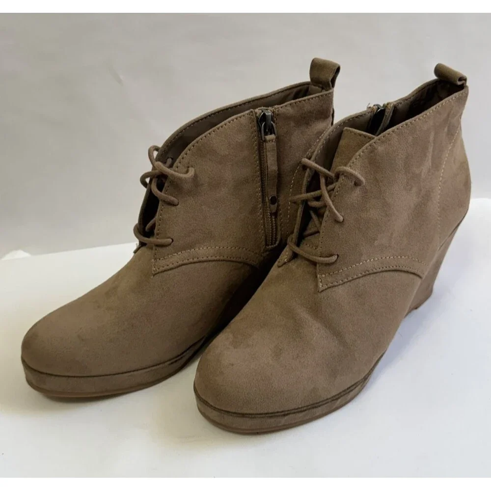 Dolce Vita DV Brown Suede Wedge Ankle Boots Lace Up Side Zip Women 7.5